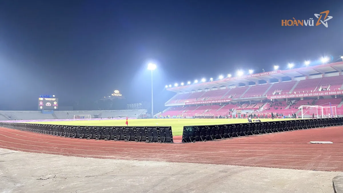 Perimeter LED at Lach Tray stadium at night