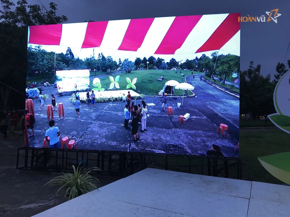 Màn hình LED ngoài trời phục vụ sự kiện buổi tối