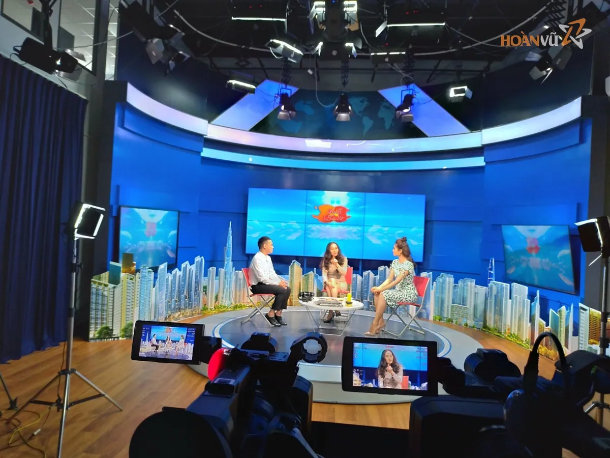 Ghi hình talkshow trong studio