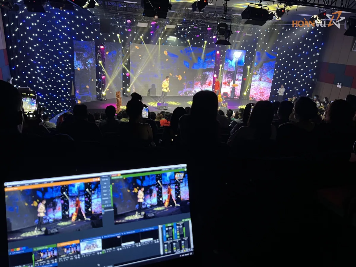 Livestream liveshow với màn hình trộn hình